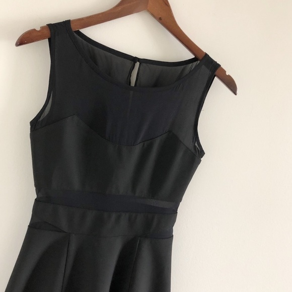 Elizabeth & James Black Fit & Flare Mesh Dress - Picture 3 of 10